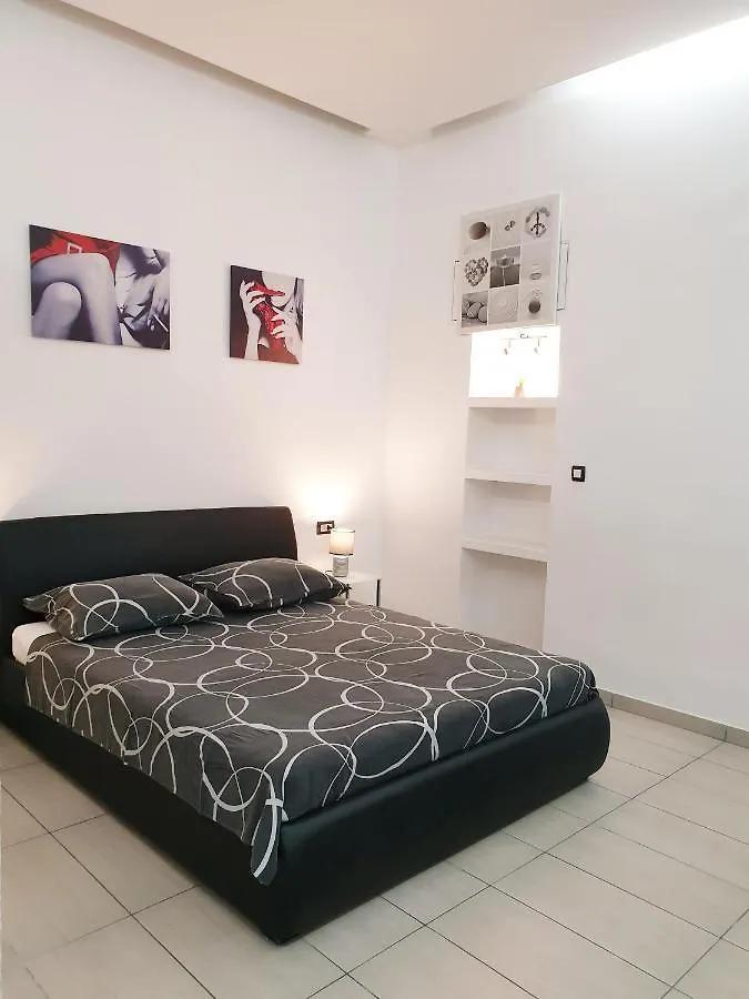Studios Centar Split 0*,  Croatia